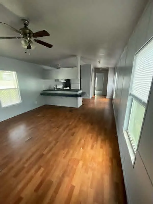 2 bed, 1.0 bath, $600 — Photo 4