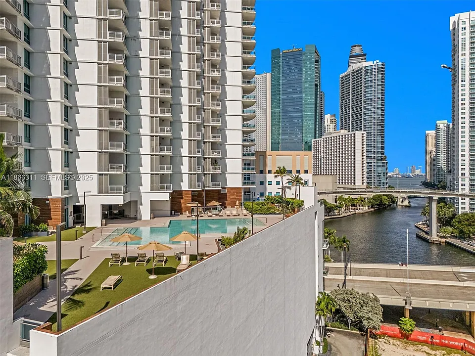 350 S Miami Ave #1301