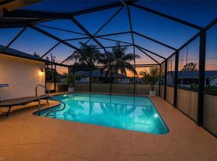 8312 Tahiti RD, FORT MYERS, FL 33967