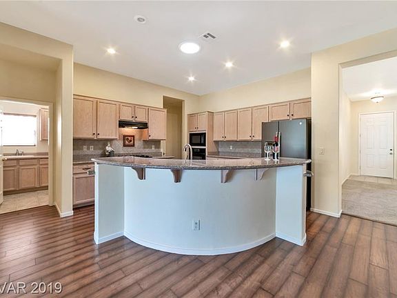 5th image of 8250 Orange Vale Ave