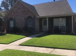 15115 Woodlore Dr, Baton Rouge, LA 70816