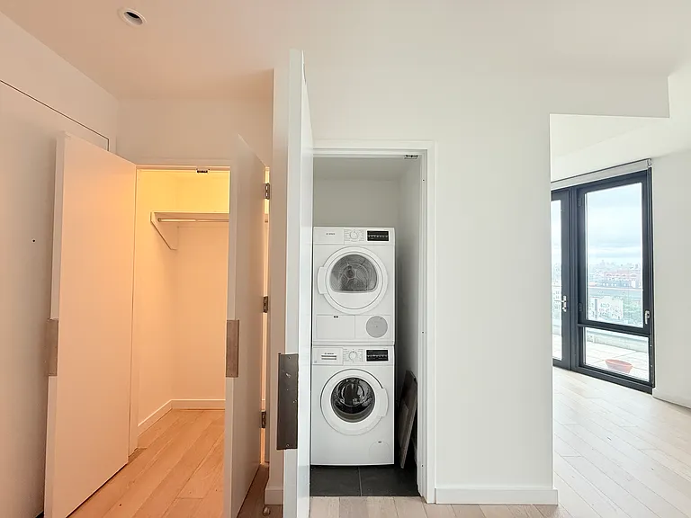 491 Keap St #10G — Photo 8