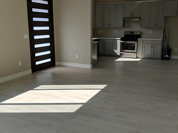 3rd image of 12303 Cantara St