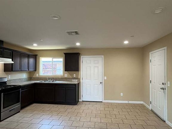4th image of 547 Cabrera Ave #A