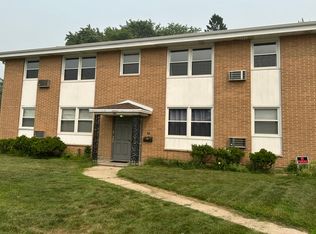 1425 S Taylor St #2, Green Bay, WI 54304