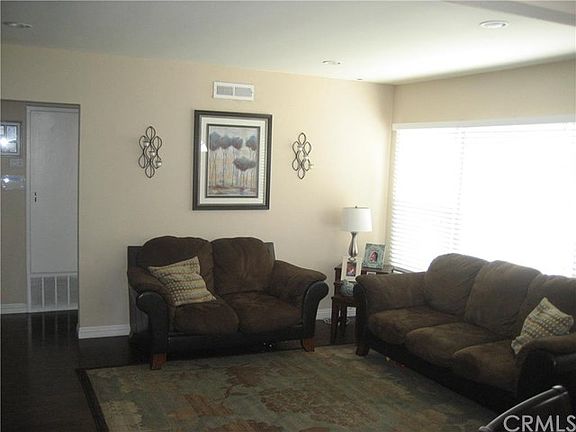 3rd image of 1604 S Mayland Ave
