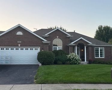 302 Sherman Ln, Poplar Grove, IL, 61065