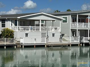 289 Sun Dial Cir #289, Pt Isabel, TX 78578