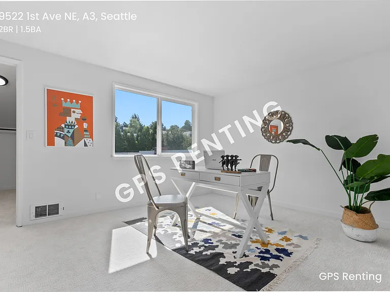 9522 1st Ave NE #A3 — Photo 3