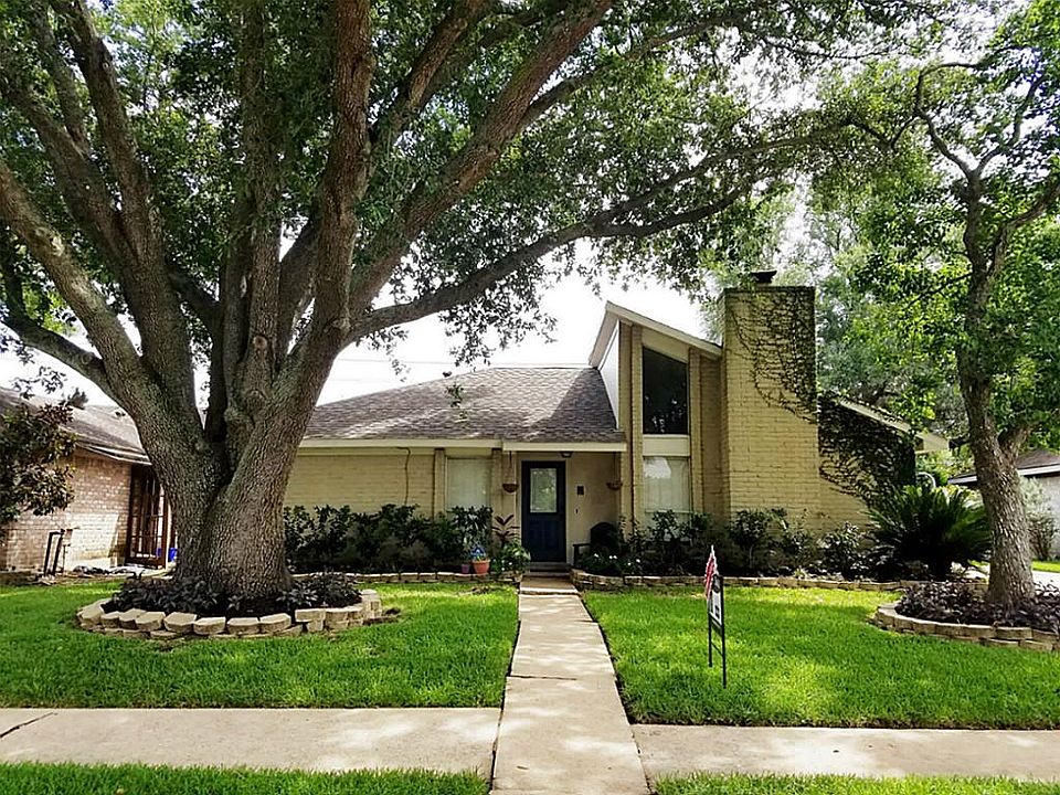1st image of 6926 Escondido Dr