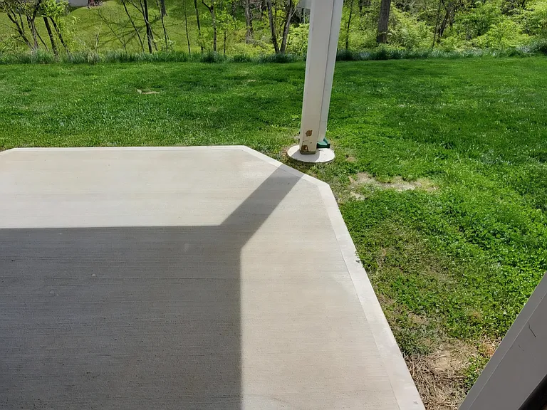 686 Daphne Way #686 — Photo 28