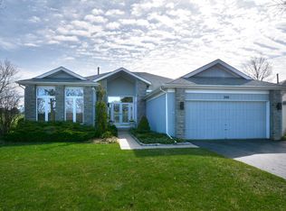 3211 N Southern Hills Dr, Wadsworth, IL 60083