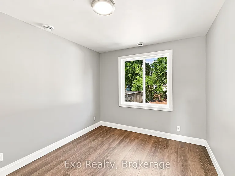 372 Major St #A — Photo 21