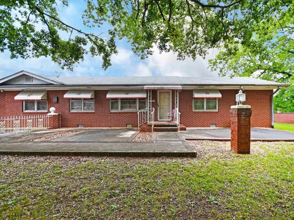 5 E Church St, Williamston, SC 29697