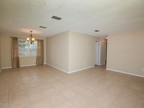5th image of 10993 Majuro Dr