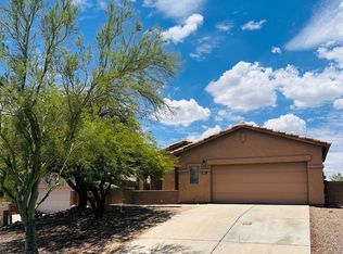 3877 N Magnetite Ln, Tucson, AZ 85745