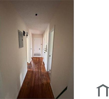 5th image of 4324 El Paso St