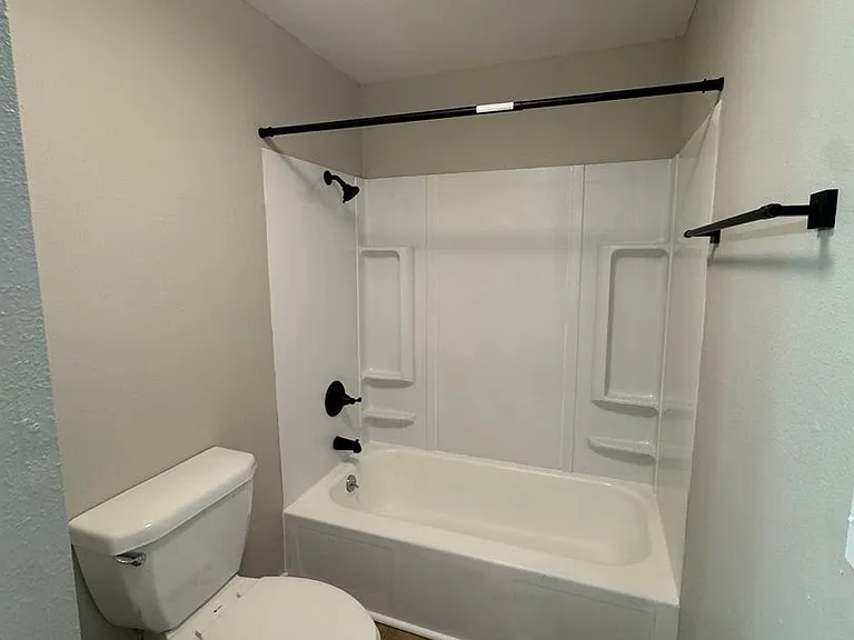 530-Elmwood Village — Photo 47