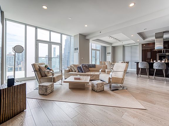 2nd image of 220 George St #1105