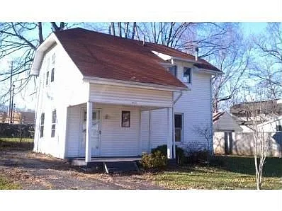 917 Englewood Rd photo 1