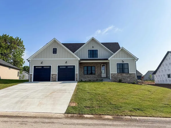 831 Spyglass Hill Dr, Bedford, IN 47421