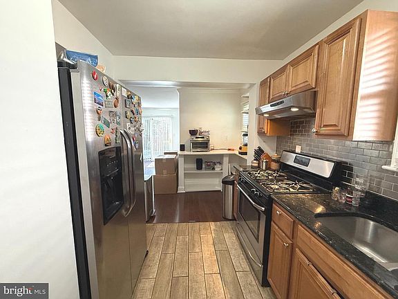 3rd image of 4809 Oglethorpe St