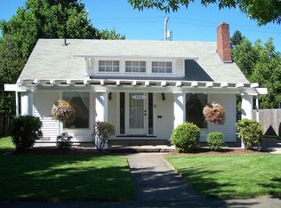 956 A St, Springfield, OR 97477