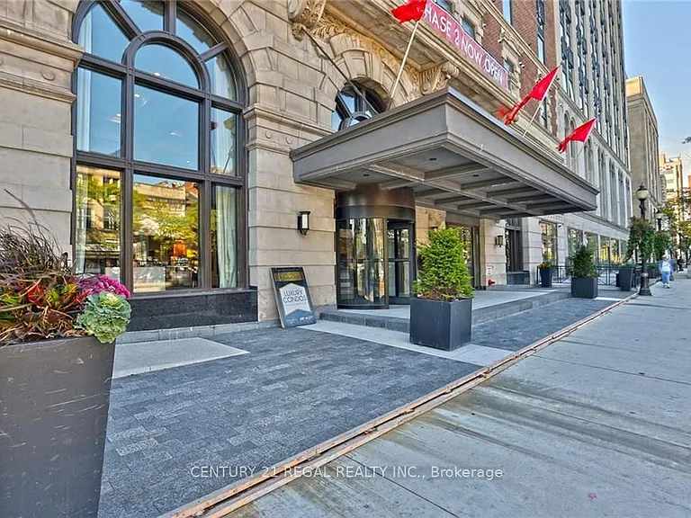 112 King St E #414 — Photo 22