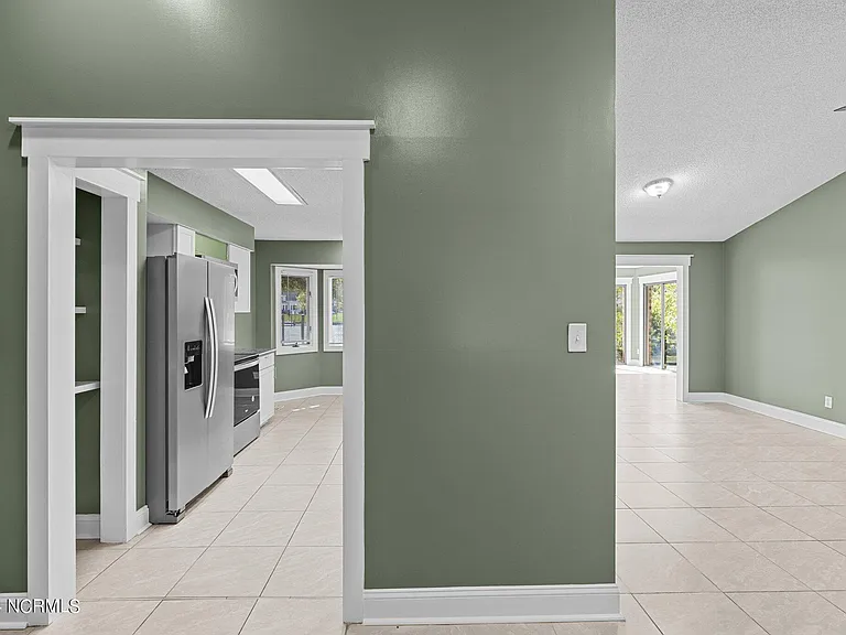 5722 Gondolier Dr — Photo 13