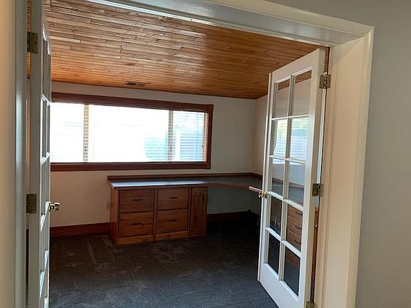4th image of 1115 E Watson Dr
