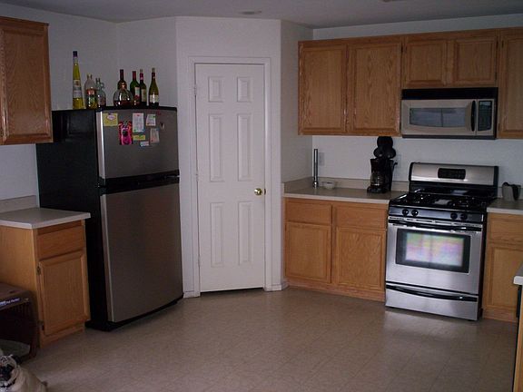 3rd image of 5688 Park City Ave