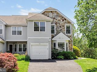 34 Yorkshire Dr, Newtown, PA 18940