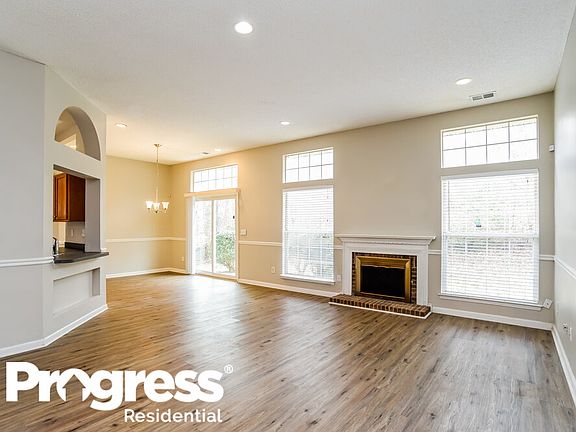 4th image of 2911 Dubberly Ct