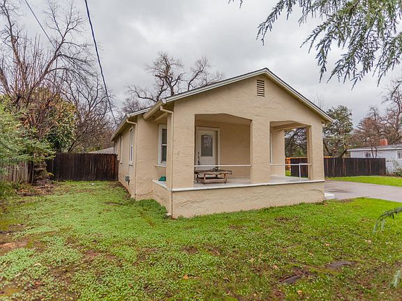 3rd image of 2630 Sacramento Dr