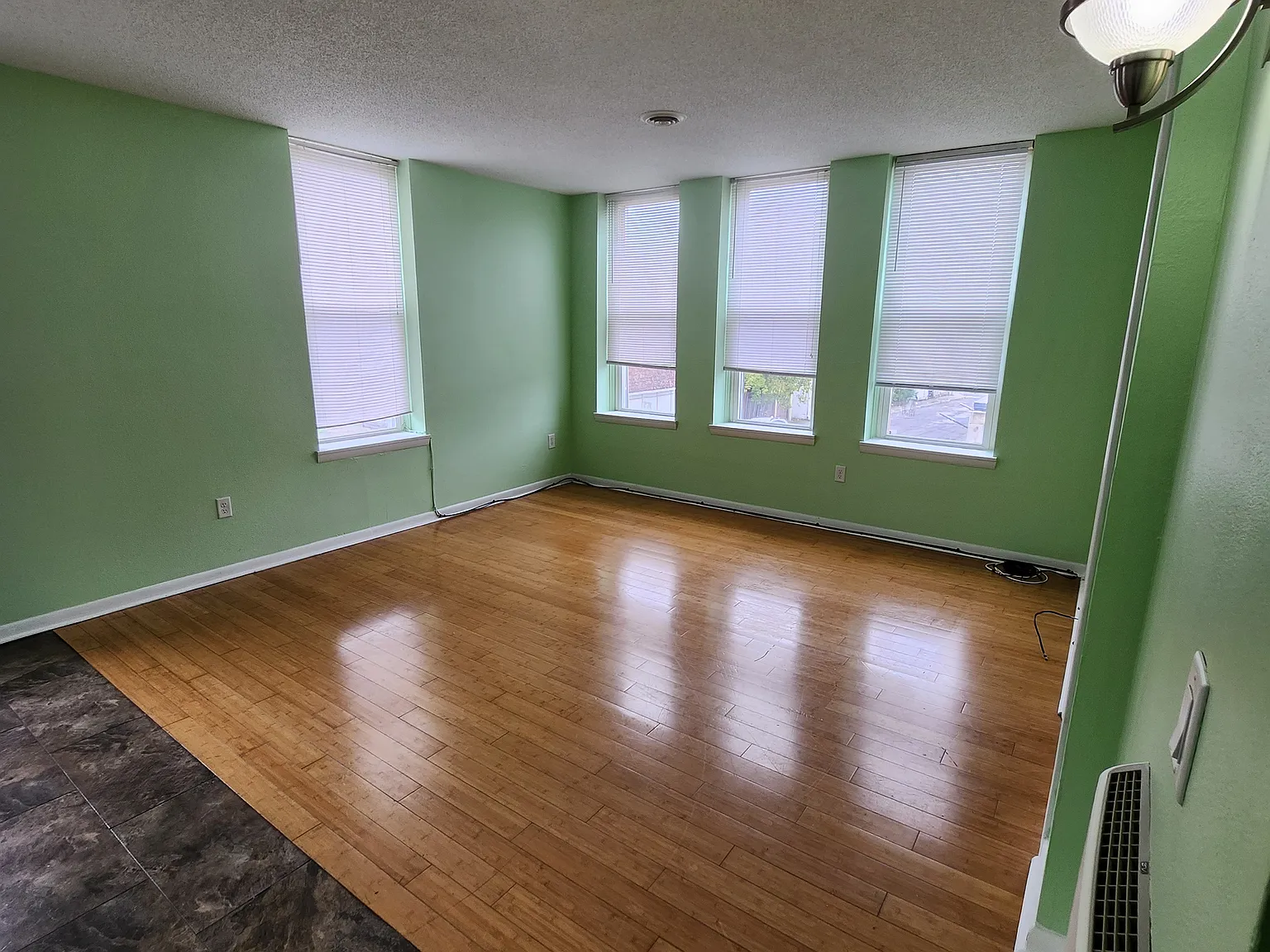 36 Pine St — Photo 3