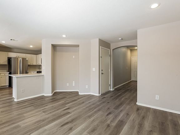 5th image of 7443 Corcoran St