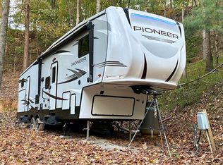 271 9th St, Ellijay, GA 30540