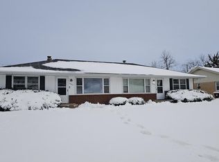 5864 Dafred Dr, Rockford, IL 61107