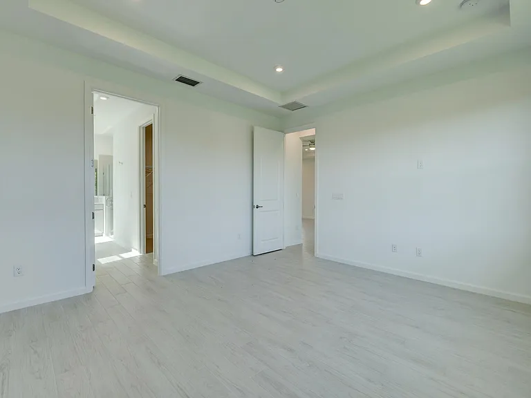 12712 SW Eleanor Dr — Photo 20