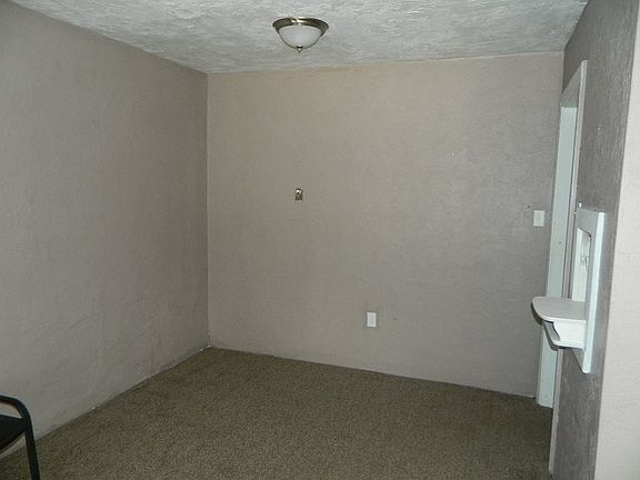 5th image of 1925 NW Arlington Ave