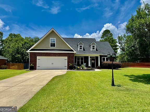 2nd image of 207 Legacy Park Dr