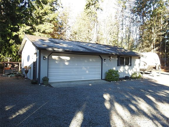 4th image of 19016 223rd Avenue Ct E