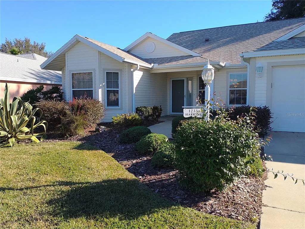 3 bed, 2.0 bath, 1928 sqft, $2,700 — Photo 3
