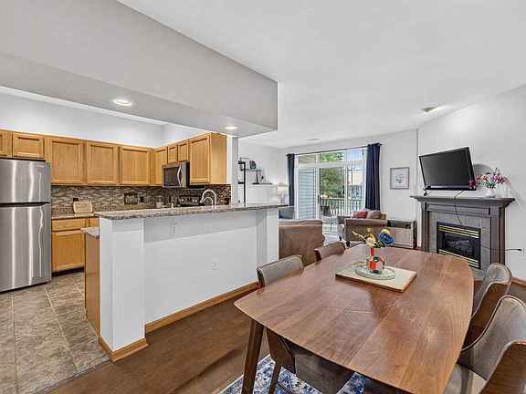 5th image of 5583 Bantry Ln APT 3
