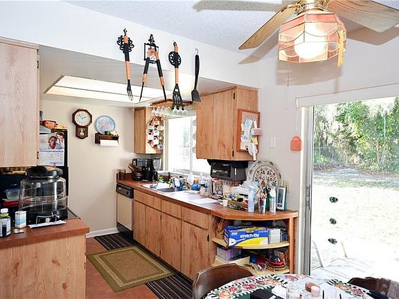 3rd image of 2360 Arbor Ct