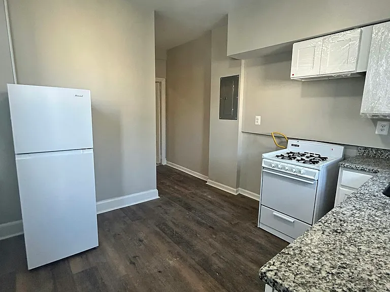 1708 Harlem Ave #2 — Photo 2