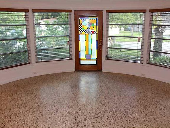 2nd image of 1000 W Las Olas Blvd