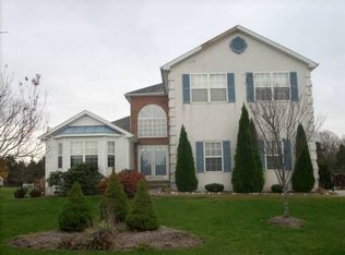 103 Rose Dr, Mullica Hill, NJ 08062