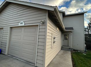 985 NE Hidden Valley Dr, Bend, OR 97701