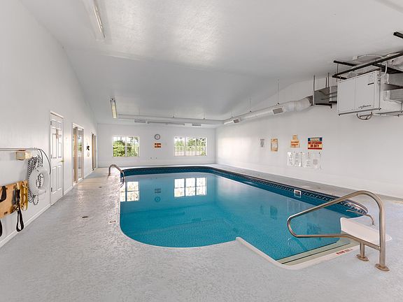 5th image of 938 Hammond Pl N